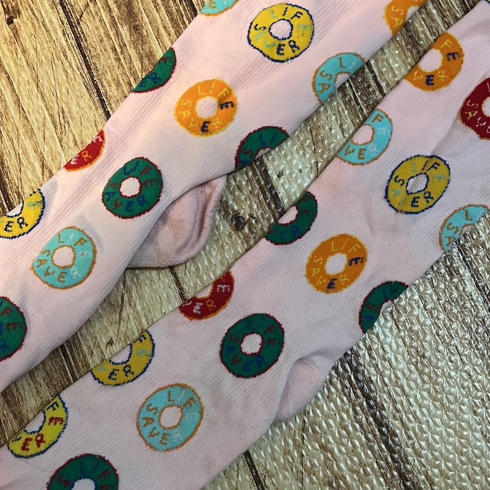 🍭👌🏻🍭• 🟠🍭🧦FIGS x Ltd Edt. Lifesaver🧦🍭🔴•🍭 - Picture 3 of 9